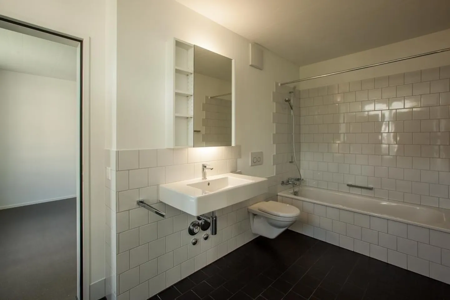 Vivre spacieux et moderne avec deux terrasses - Photo 6 sur 6