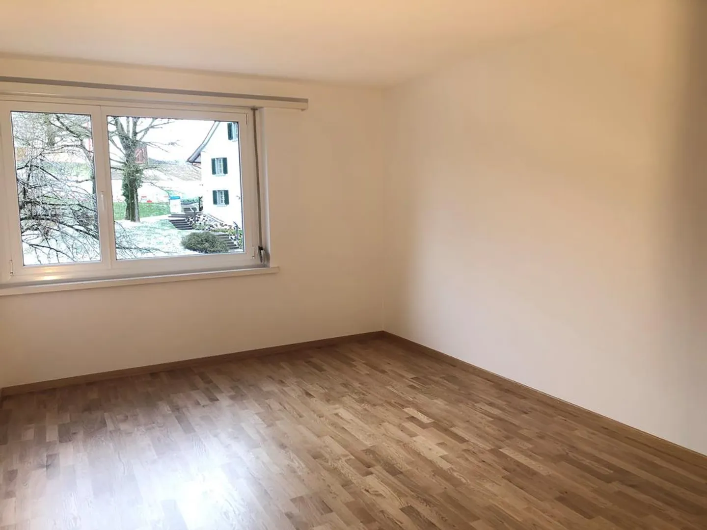 Charming apartment with balcony for rent ... - Photo 5 of 5