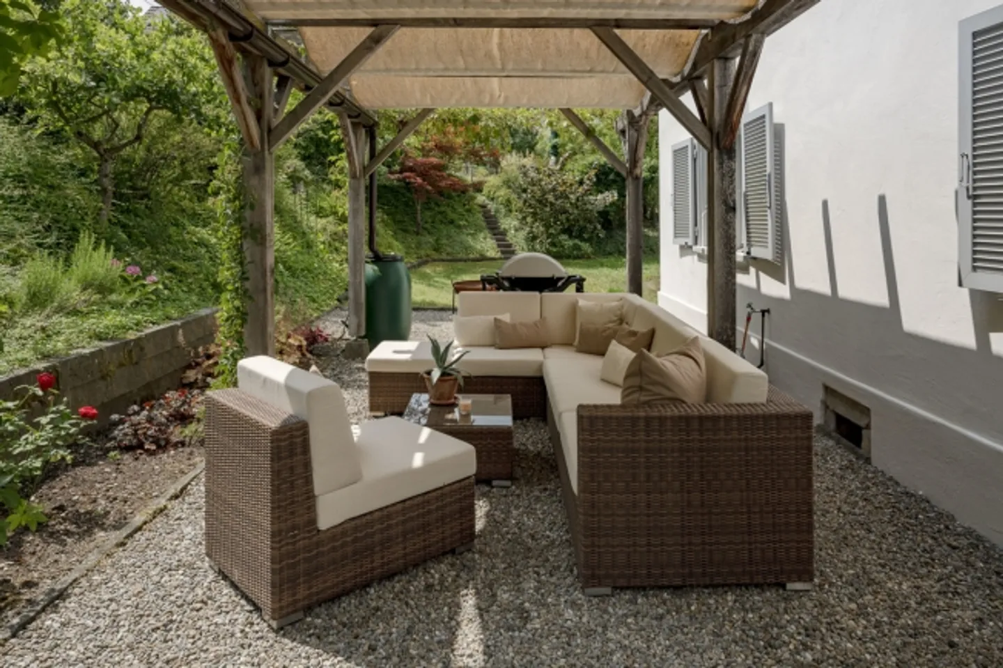 «Charmantes 4.5-Zimmer-Einfamilienhaus mit sonnigem Gartensitzplatz» - Foto 11 von 13
