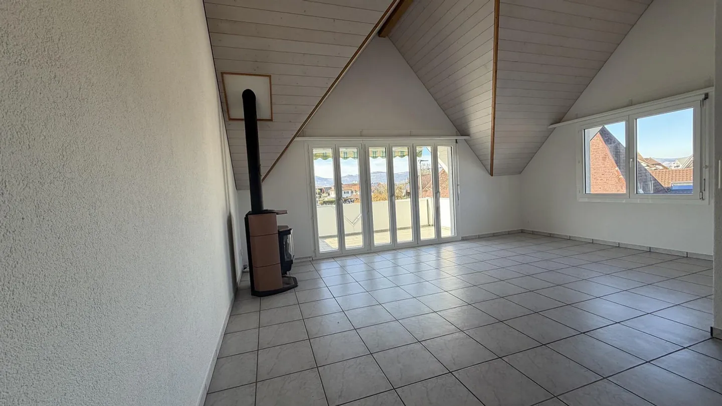 Appartement en duplex de 5,5 pièces attrayant avec deux balcons et ... - Photo 2 sur 13