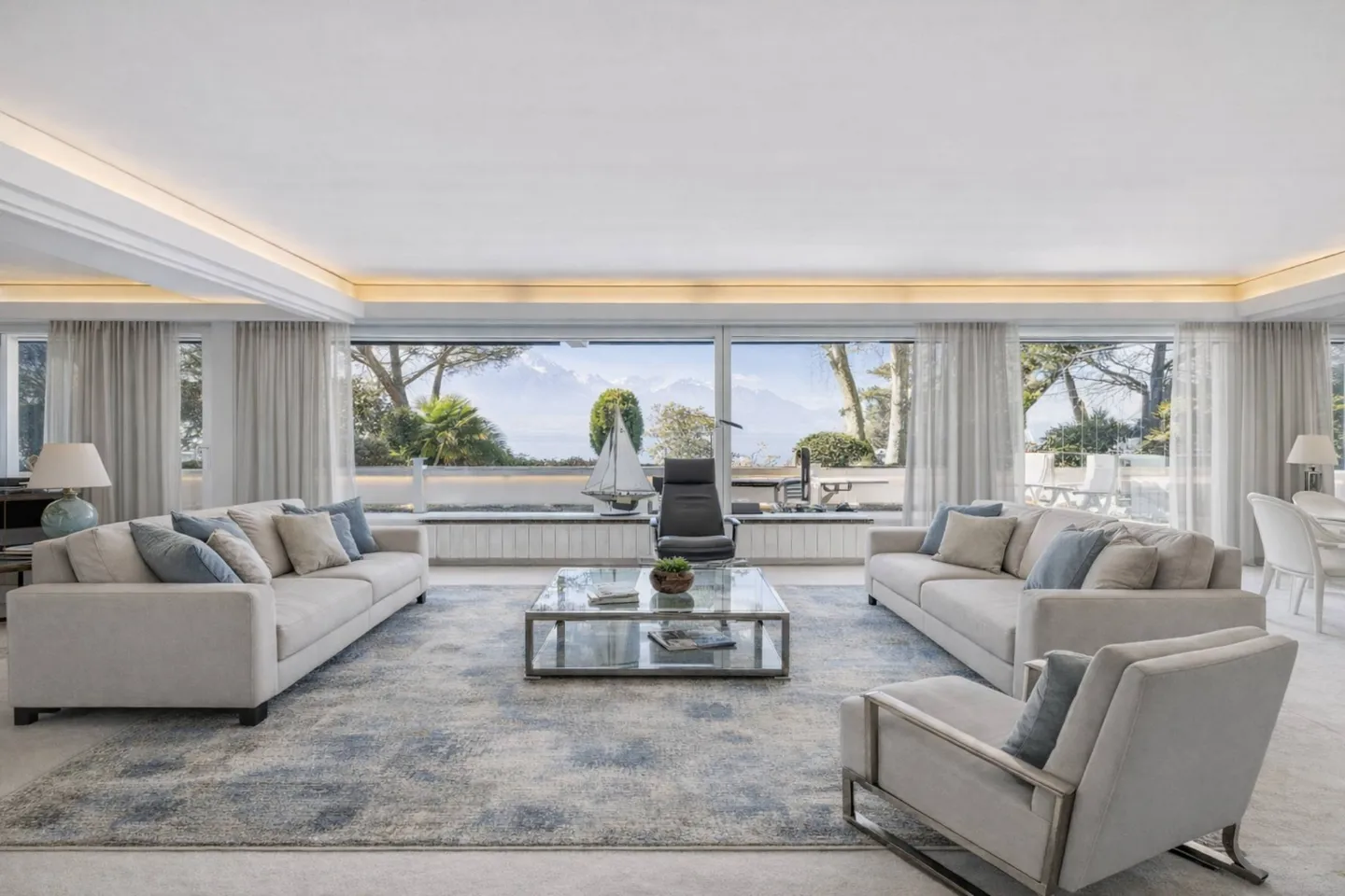 Appartement de caractère au lac - Photo 2 sur 7