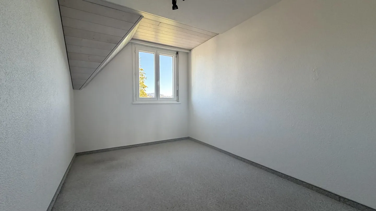 Appartement en duplex de 5,5 pièces attrayant avec deux balcons et ... - Photo 7 sur 13