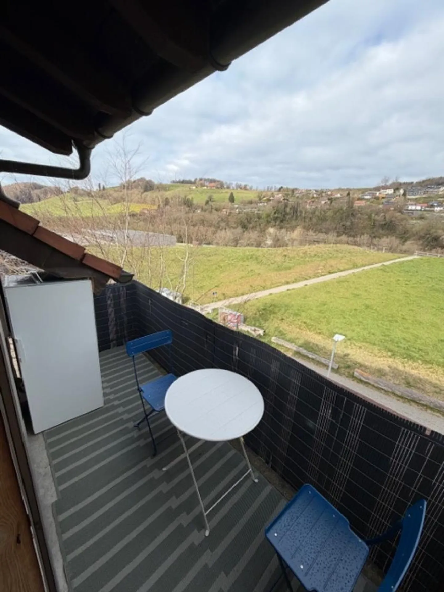 Apartment with 4.5 rooms - Photo 4 of 7