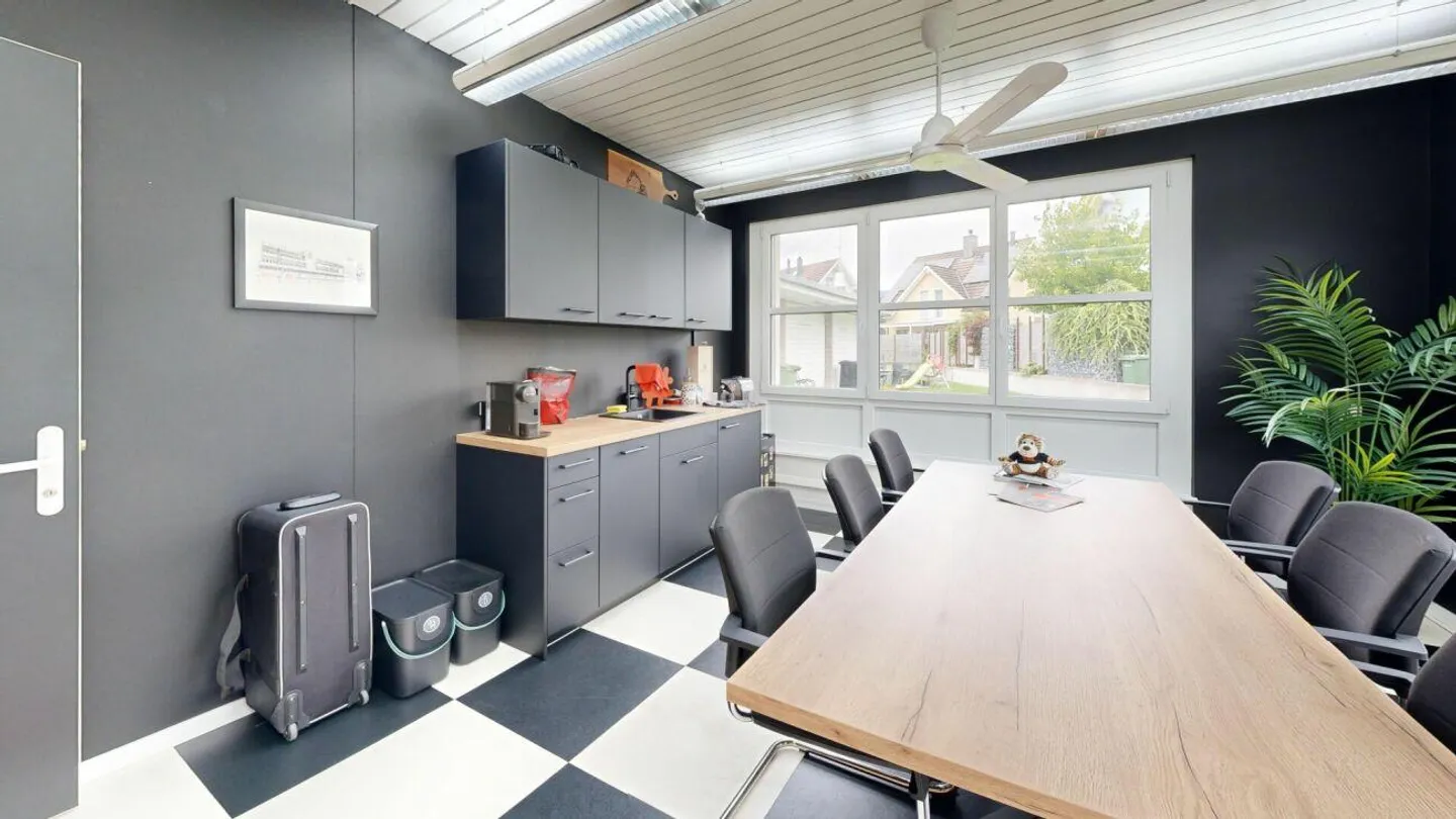 Your new office space in Widnau! - Photo 8 of 10