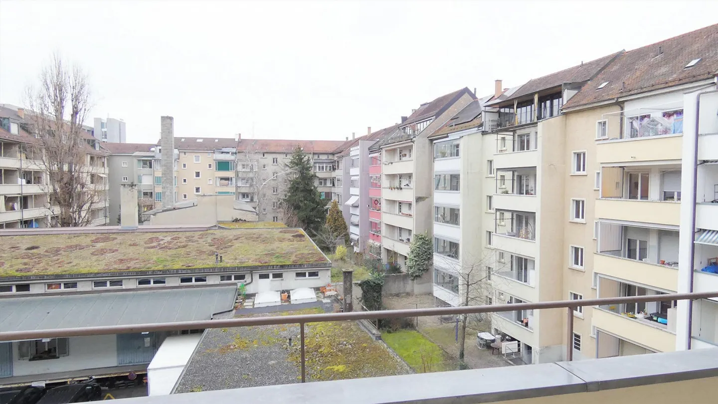 Charming 3.0 Room Apartment in Basel - Photo 5 of 9