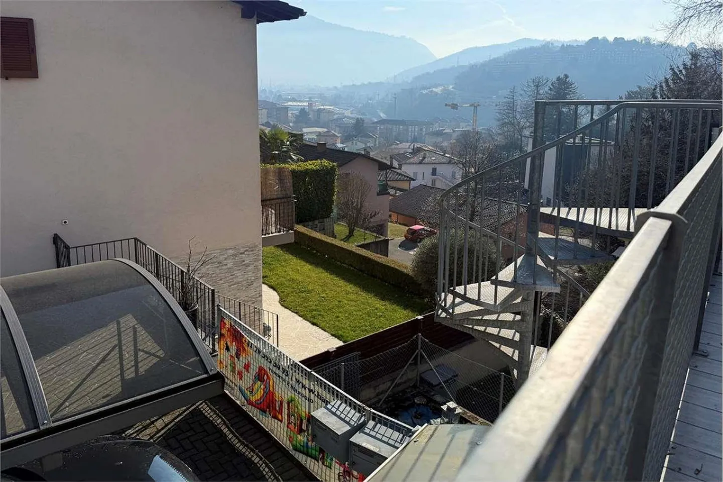 Monolocale con Grande Terrazzo - Foto 8 di 9