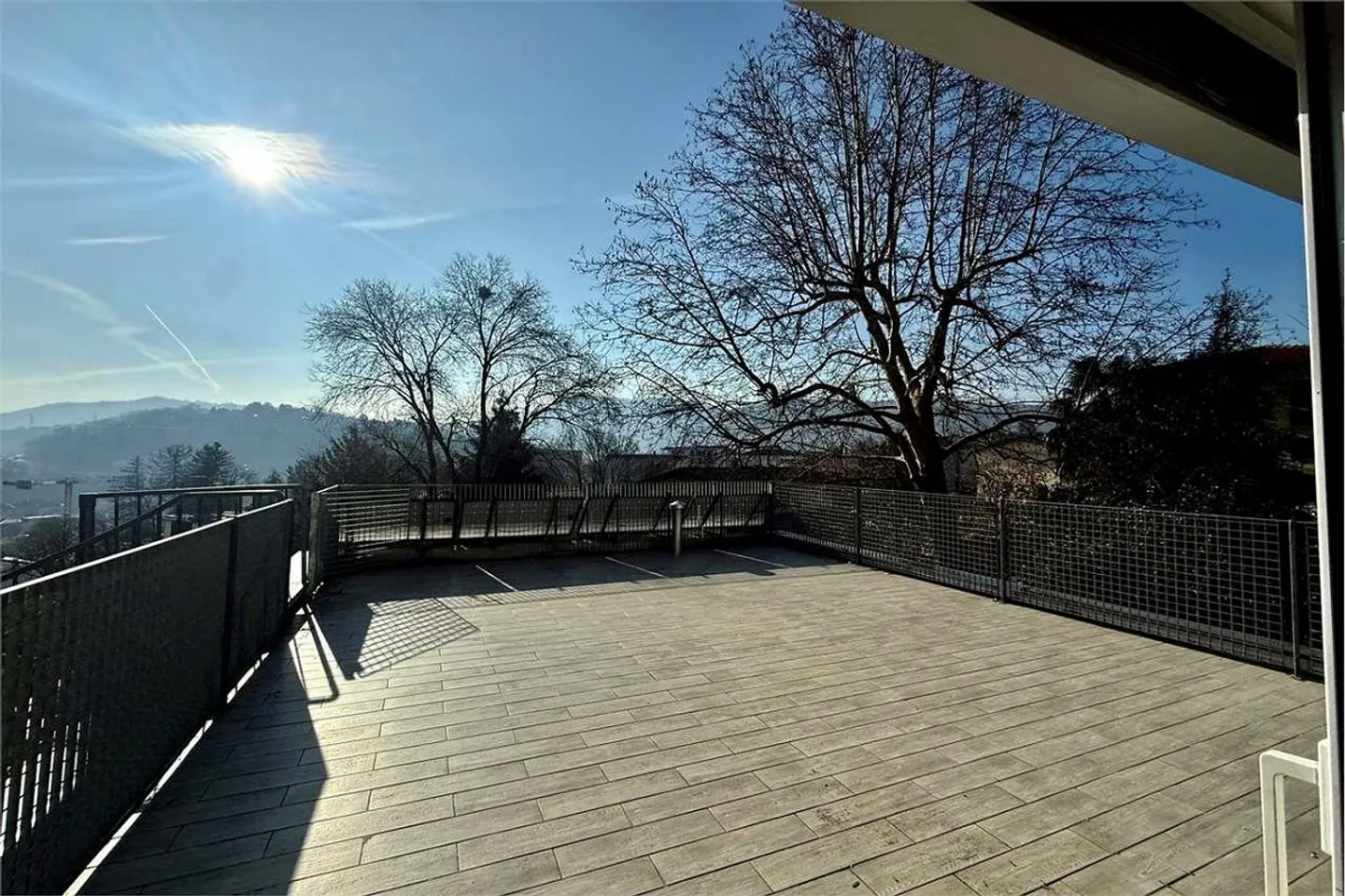 Monolocale con Grande Terrazzo - Foto 4 di 9