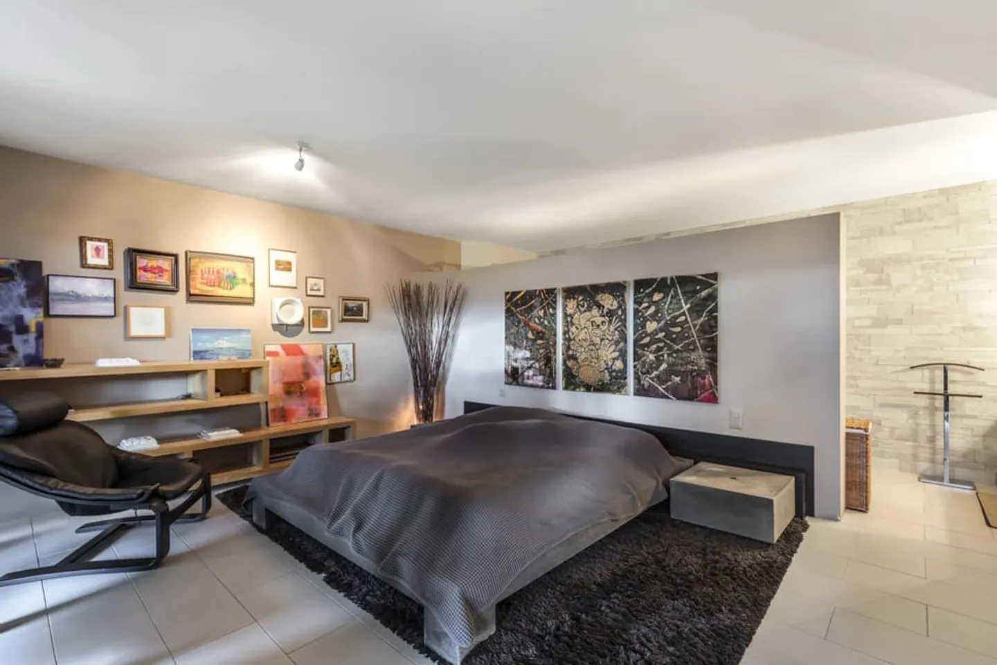 Duplex Apartment with Garden - Photo 6 of 9