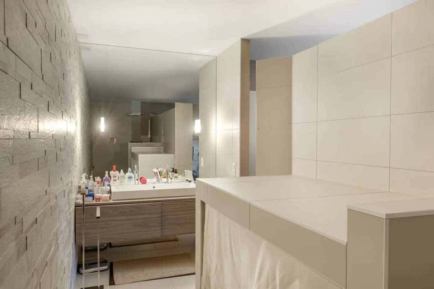 Duplex Apartment with Garden - Photo 8 of 9