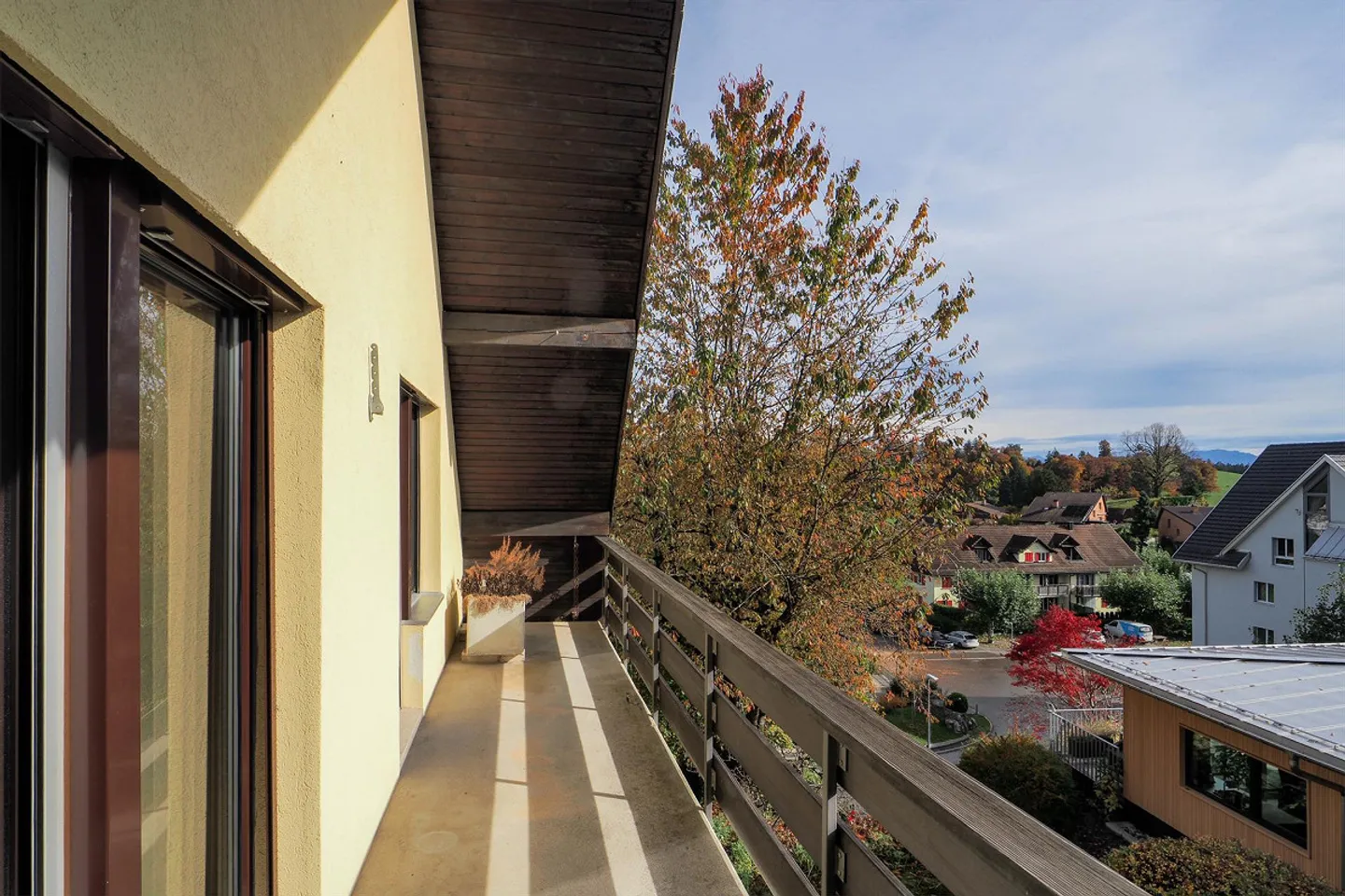 Willkommen Zuhause – Ihr renoviertes Traumhaus mit tollen Aussichten! - Foto 4 von 23