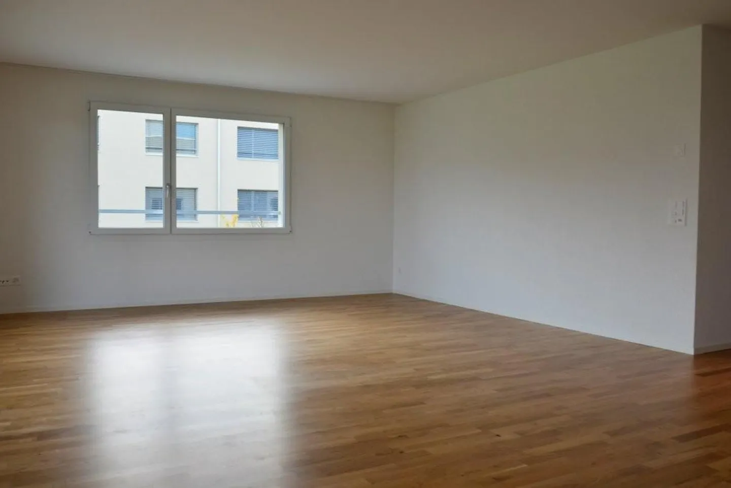 Quietly located 3.5-room apartment is looking for you! - Photo 5 of 7