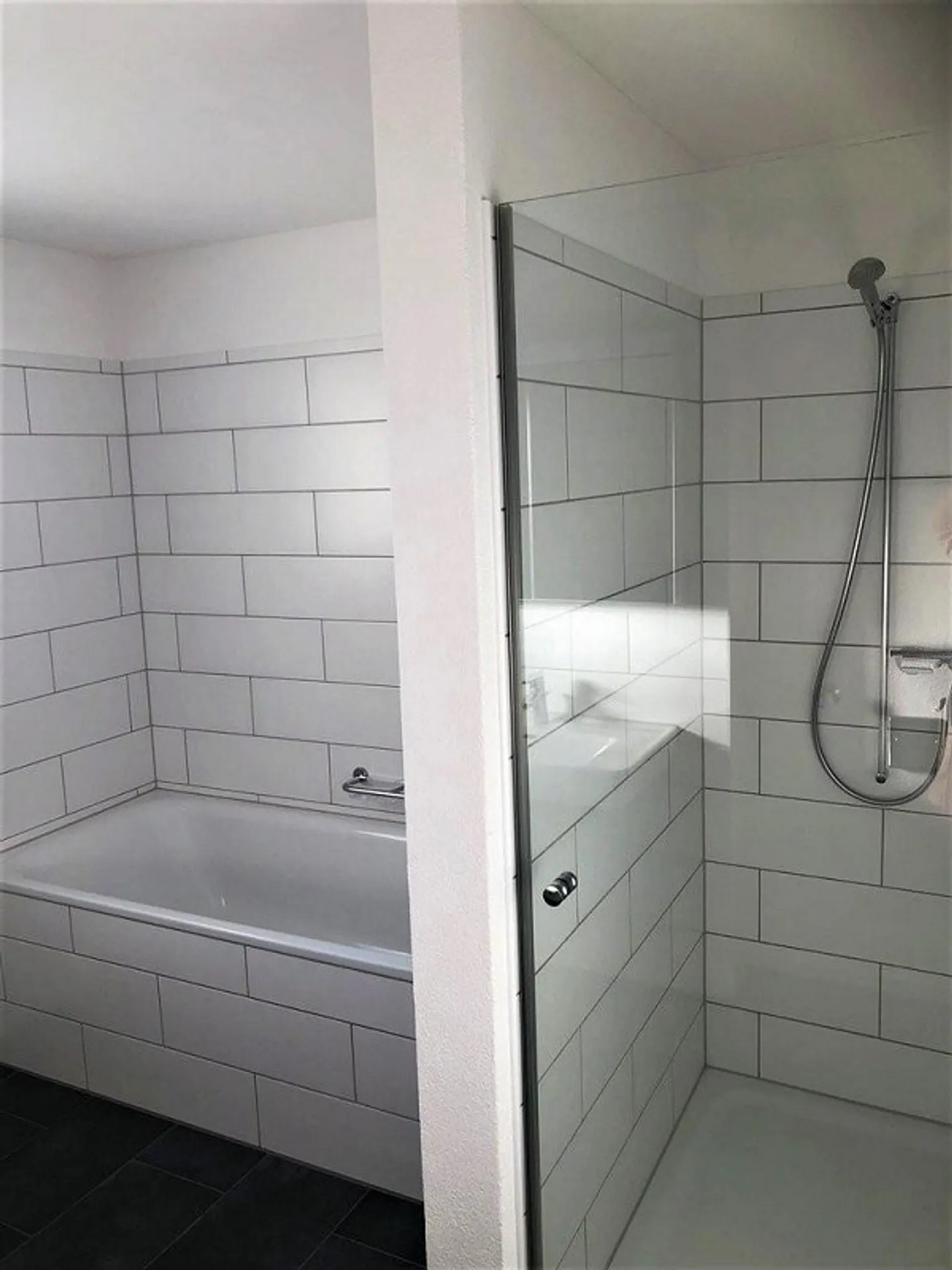 Quietly located 3.5-room apartment is looking for you! - Photo 6 of 7