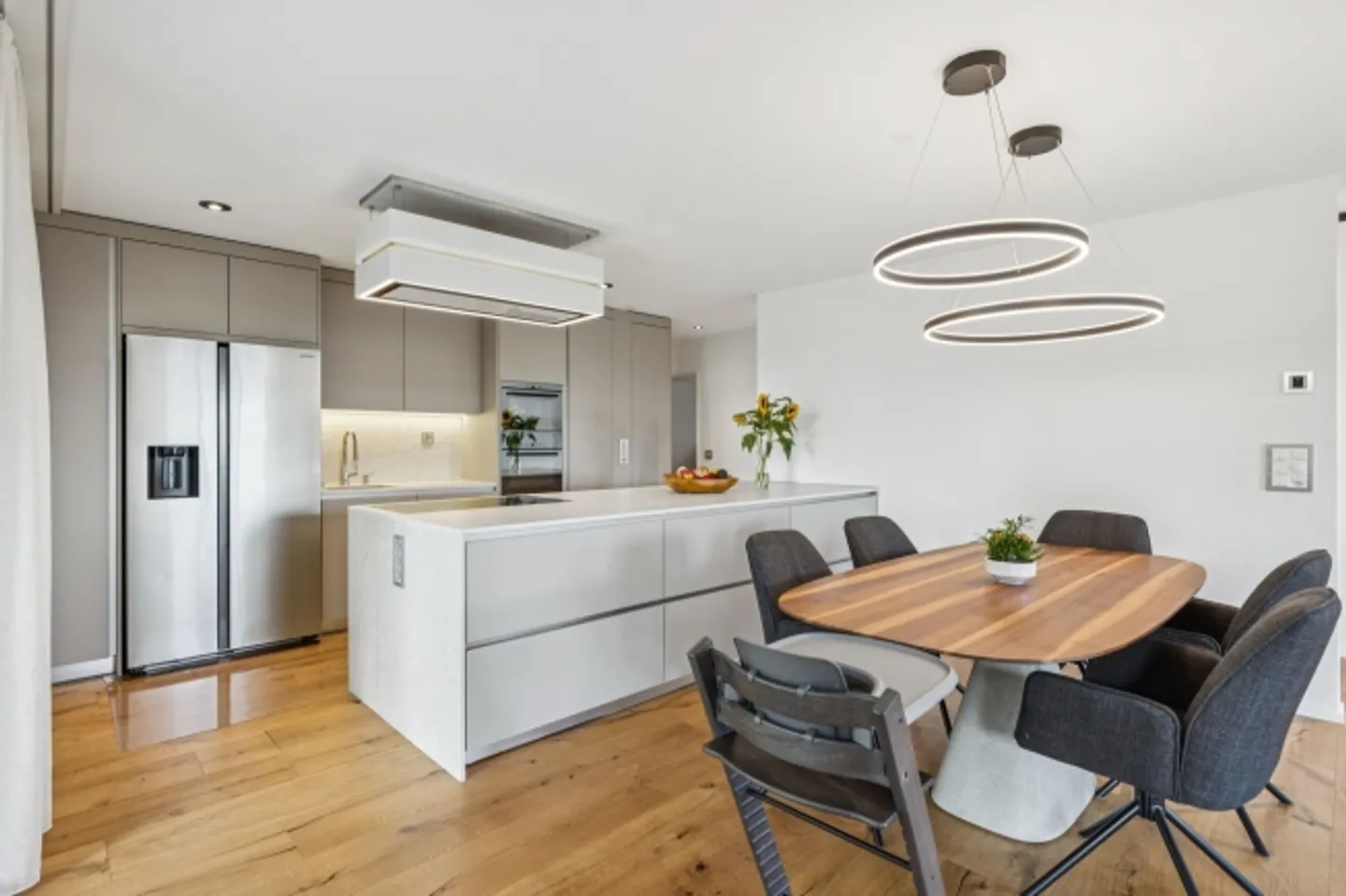 Ampio appartamento con giardino di 5,5 locali ad Abtwil - appena ristrutturato e pronto per essere abitato - Foto 4 di 13