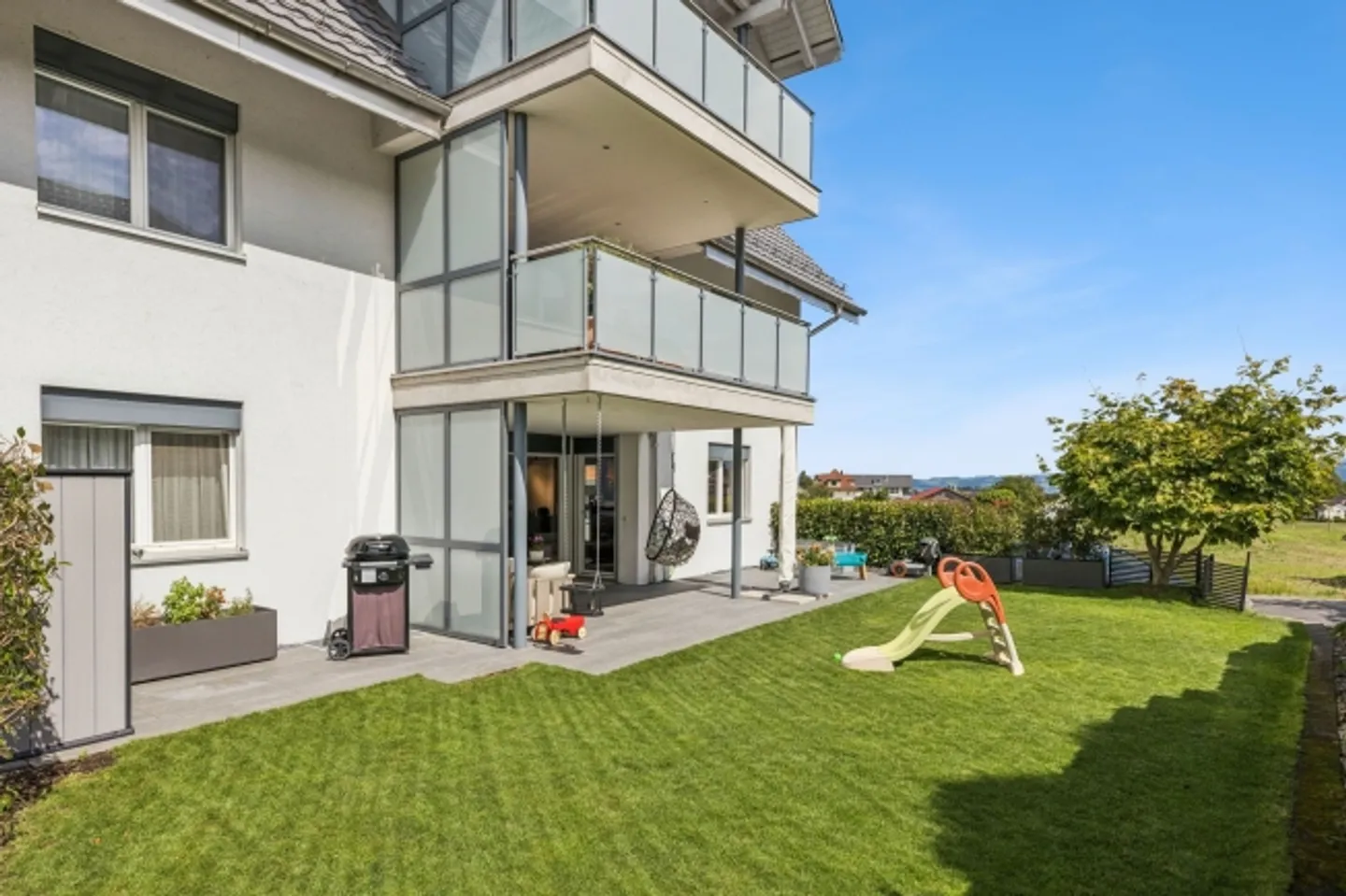 Ampio appartamento con giardino di 5,5 locali ad Abtwil - appena ristrutturato e pronto per essere abitato - Foto 10 di 13