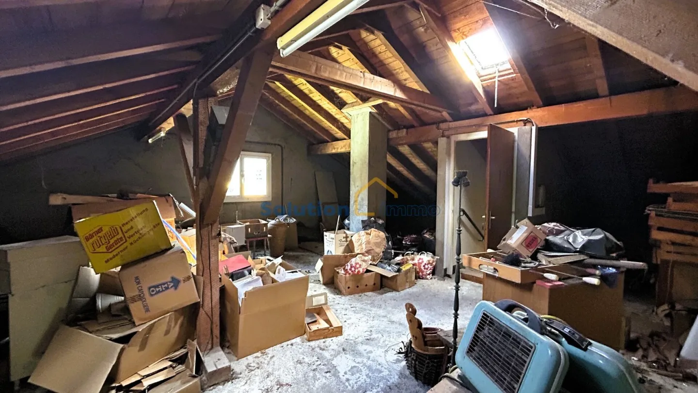 Villa mit 2 großen Wohnungen, nahe dem Zentrum - Foto 8 von 13