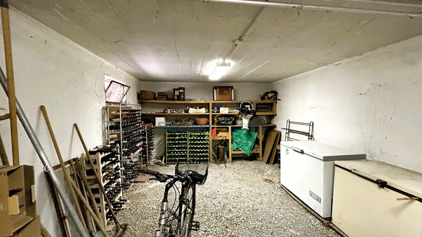 Villa mit 2 großen Wohnungen, nahe dem Zentrum - Foto 9 von 13