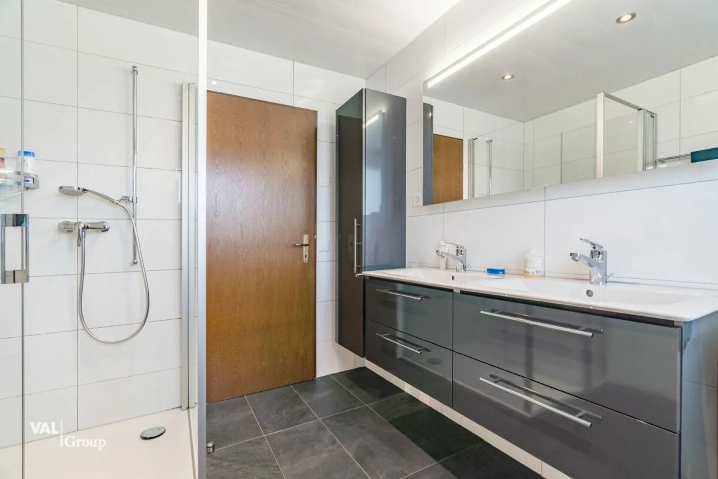 Ein charmantes Zuhause mit Weitblick - Einfamilienhaus in Staldenried zur Miete - Foto 10 von 17