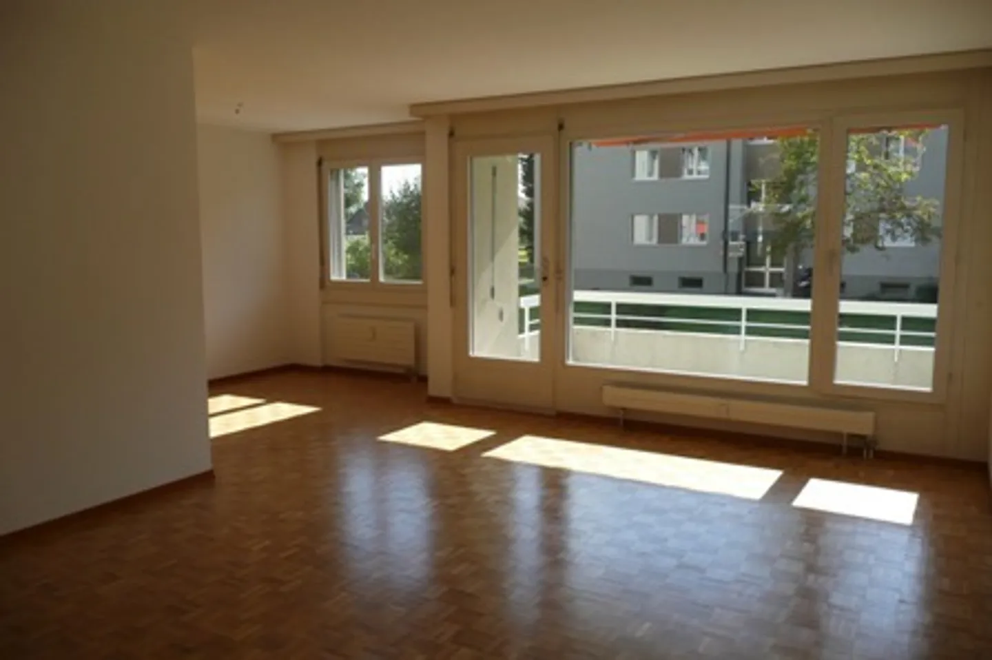 Appartamento Incantevole in Zona Tranquilla - Foto 4 di 8