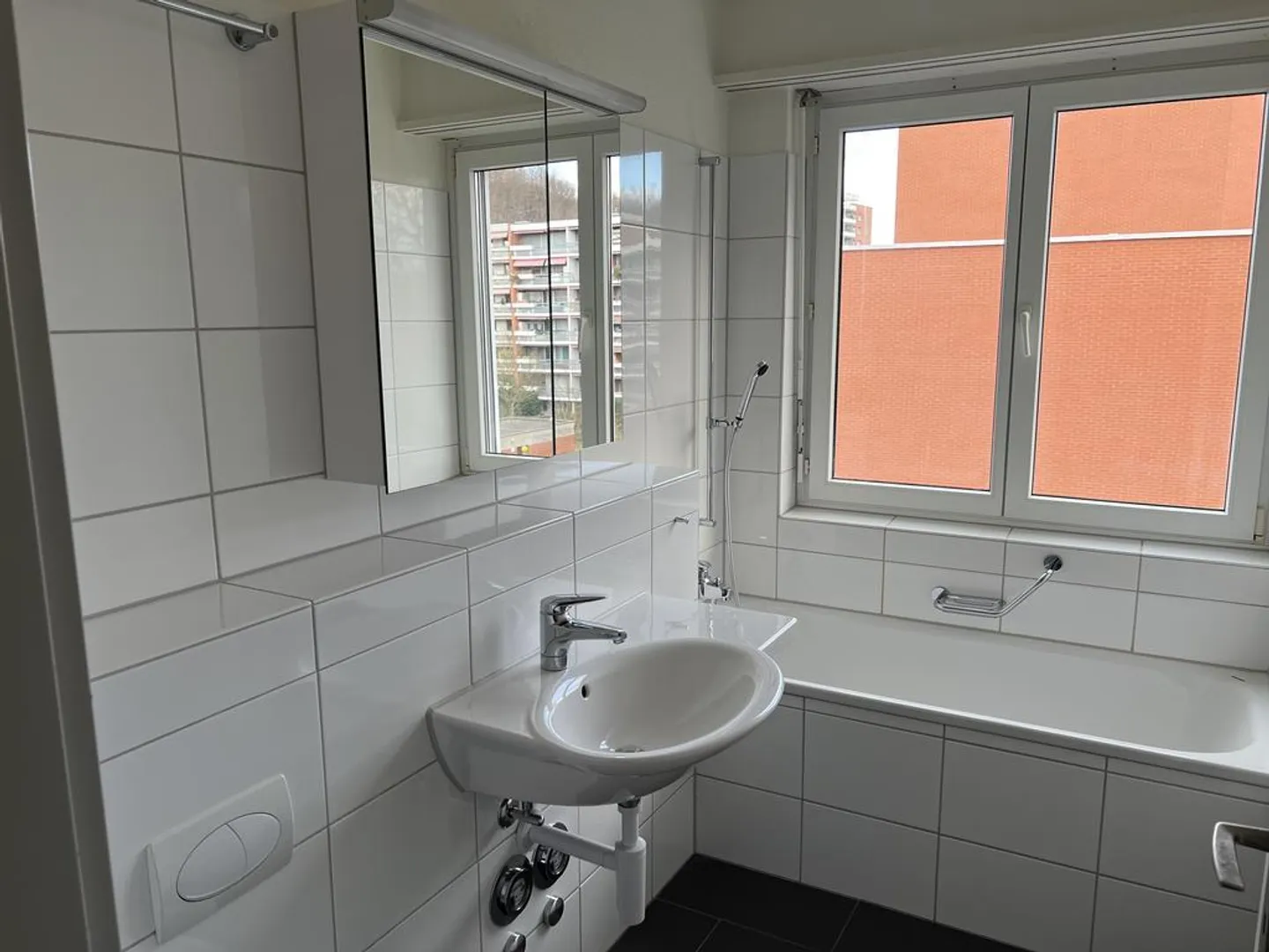 Appartement lumineux 1 pièce dans un emplacement central ! - Photo 4 sur 6