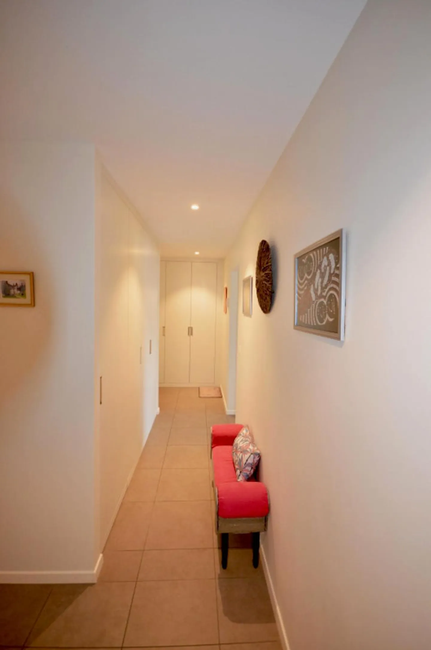 Appartement Élégant avec Balcon - Photo 5 sur 9