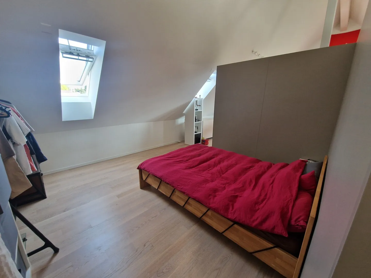Modernes Apartment mit Balkon - Foto 5 von 10