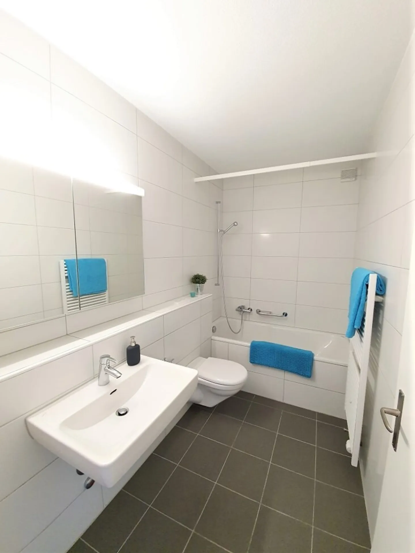 Geräumige Wohnung Nähe Bahnhof - Foto 2 von 6