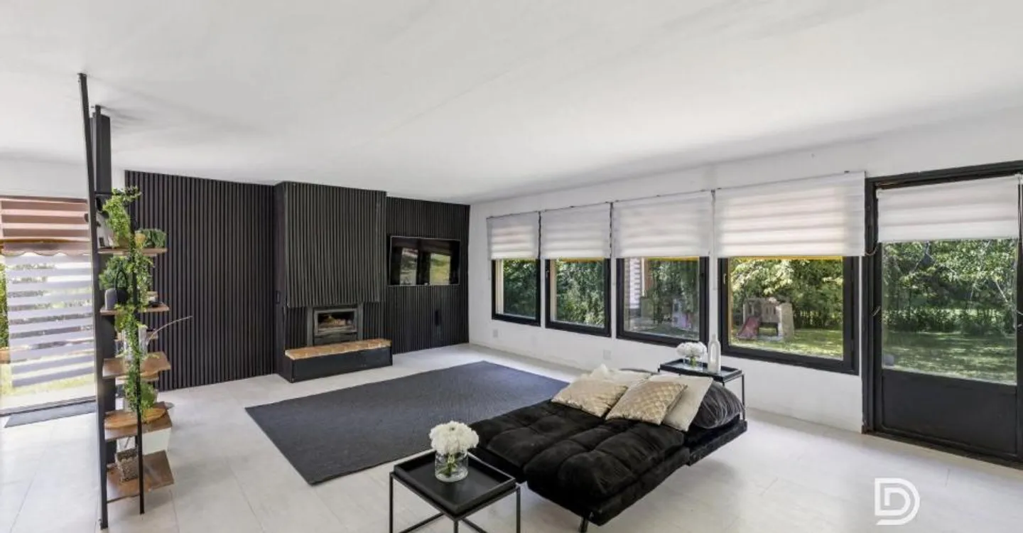 Haus zu renovieren mit Erweiterungspotential auf einem großen bewaldeten Grundstück! - Foto 7 von 12