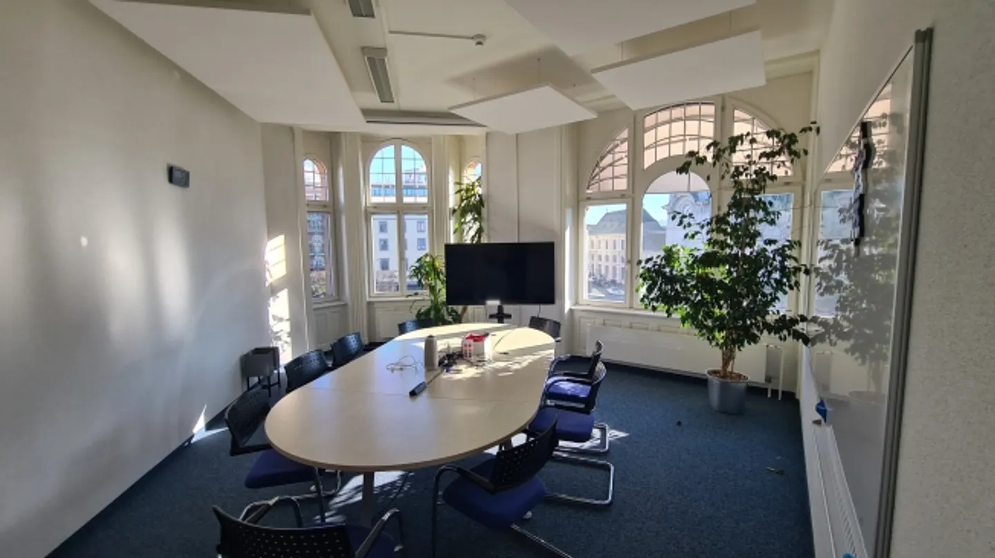 Commercial à louer, Centralbahnplatz 9 (Bâle, Suisse) - Photo 3 sur 9