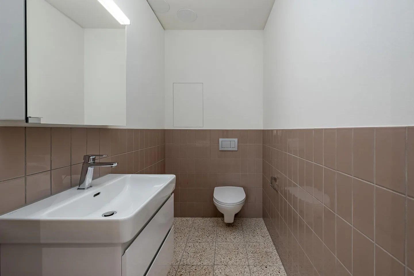 Cercasi nuovo inquilino dal 16.12.: Appartamento moderno in posizione centrale - Foto 10 di 12