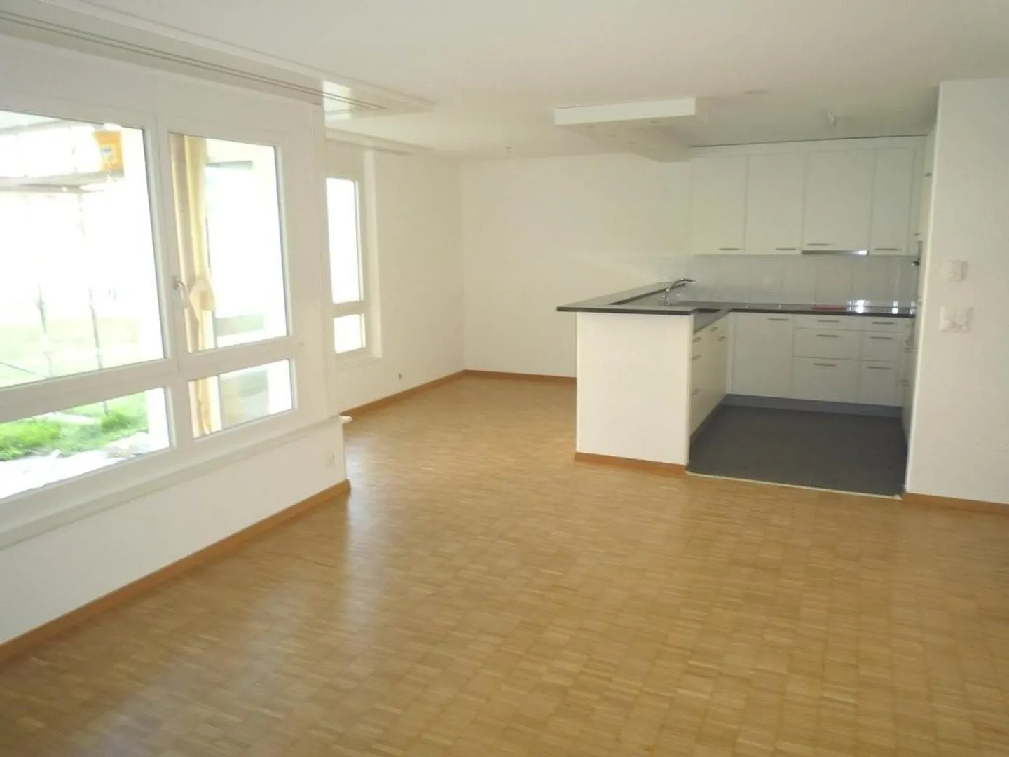 Modernes 3.5-Zimmer Apartment - Foto 3 von 8