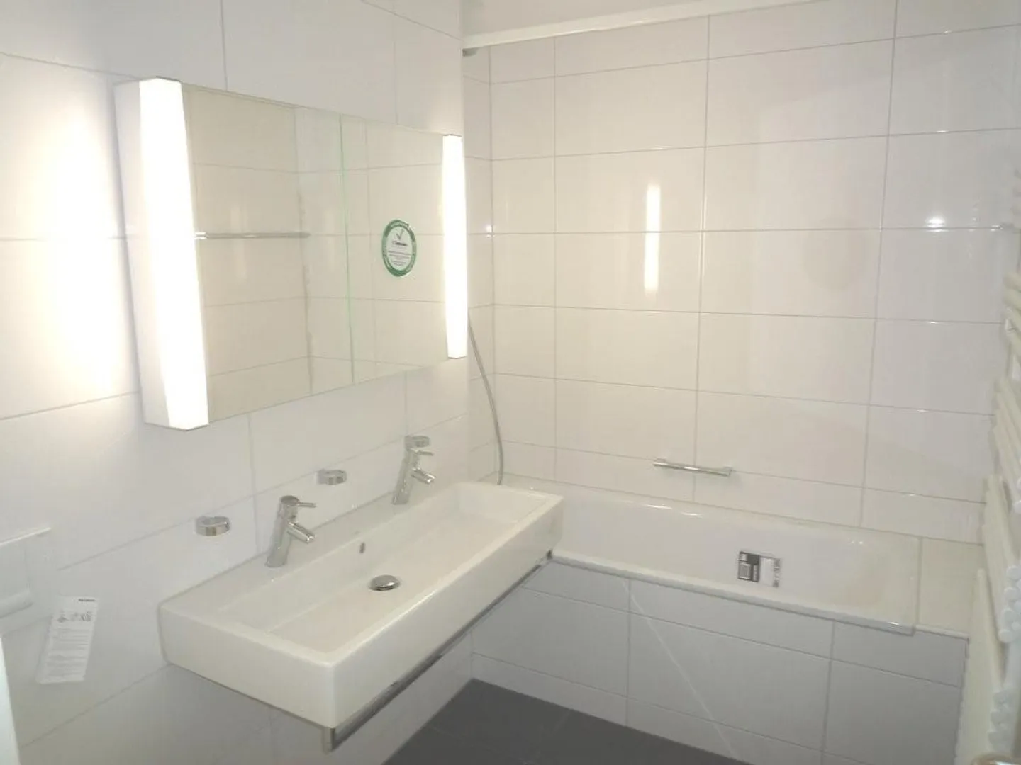 Modernes 3.5-Zimmer Apartment - Foto 4 von 8