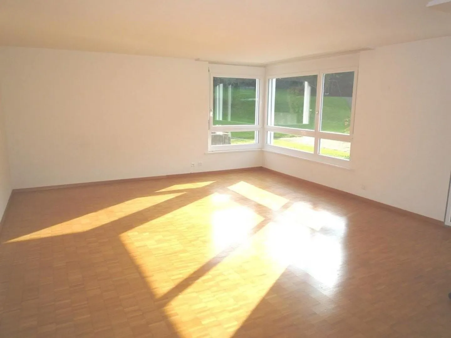 Modernes 3.5-Zimmer Apartment - Foto 5 von 8