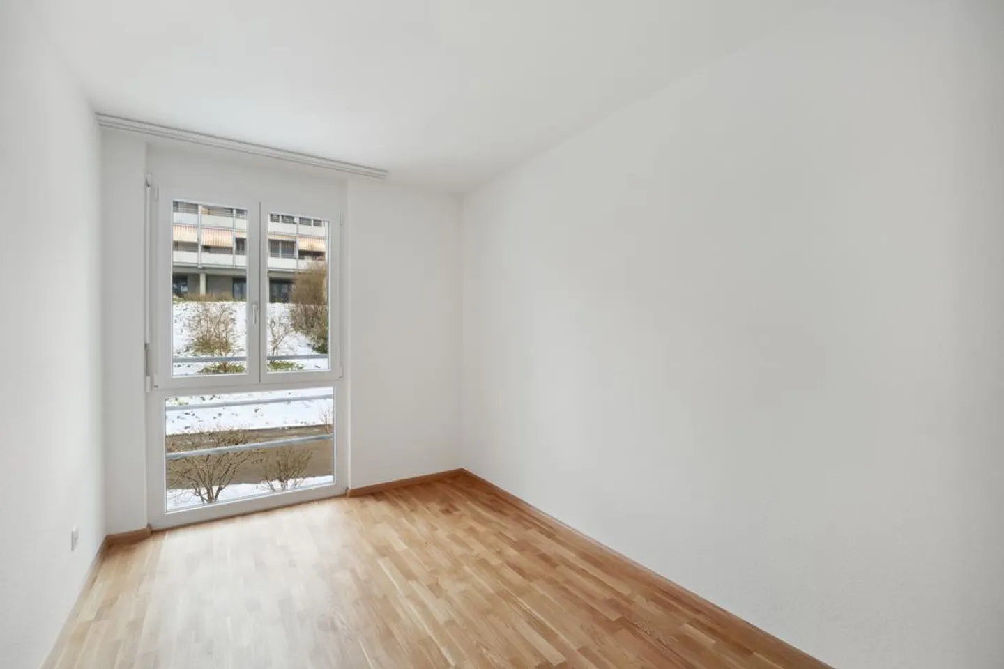 Sanierte 4.5 Zimmer-Wohnung an ruhiger Lage! - Foto 4 von 10