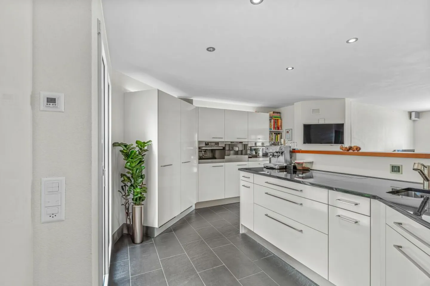 Wohnen über dem Nebel im wunderschönen Zürcher Oberland - Foto 6 von 16