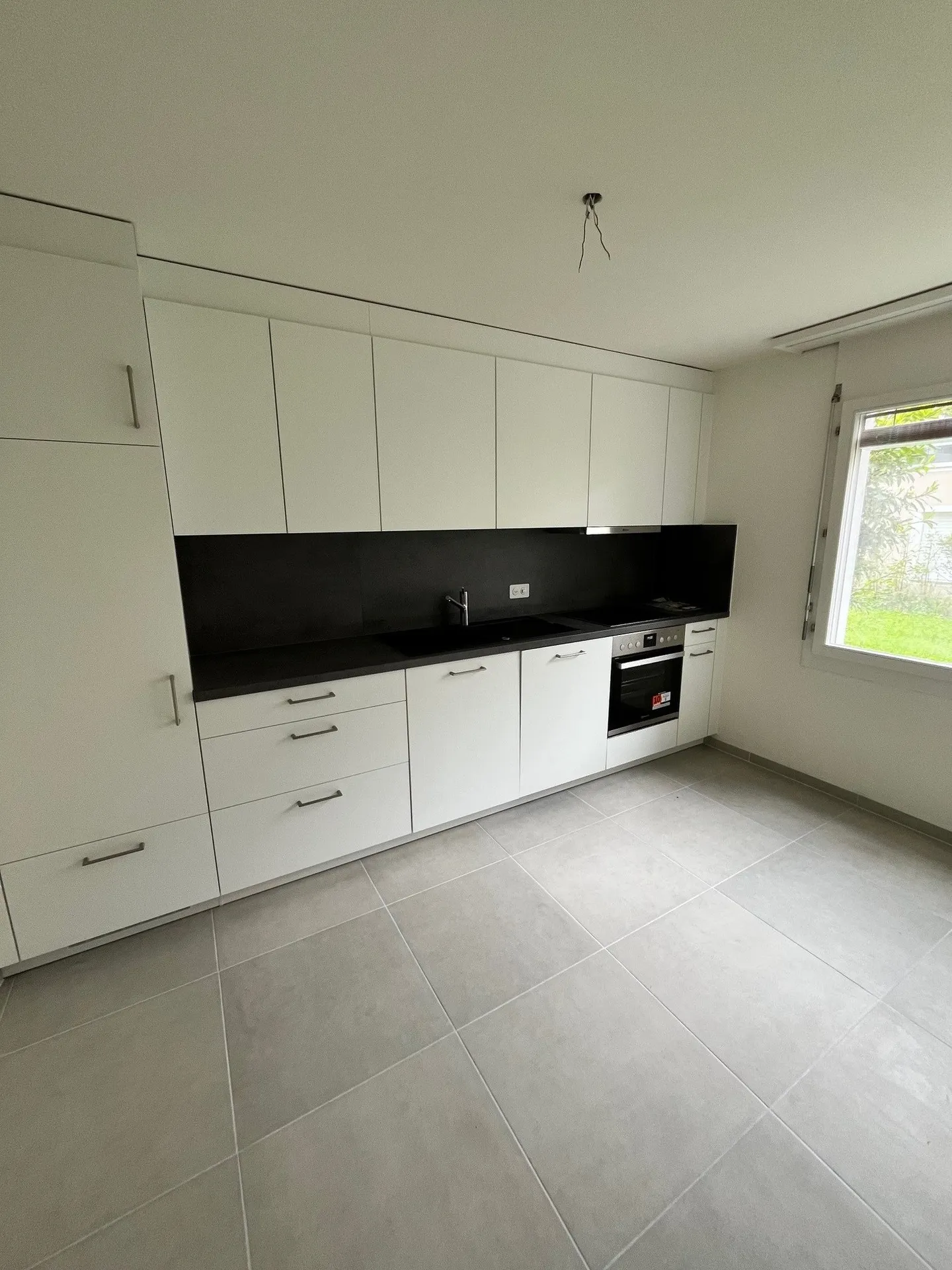 Moderne 3.5 Zimmer Wohnung mit Balkon - Foto 1 von 18