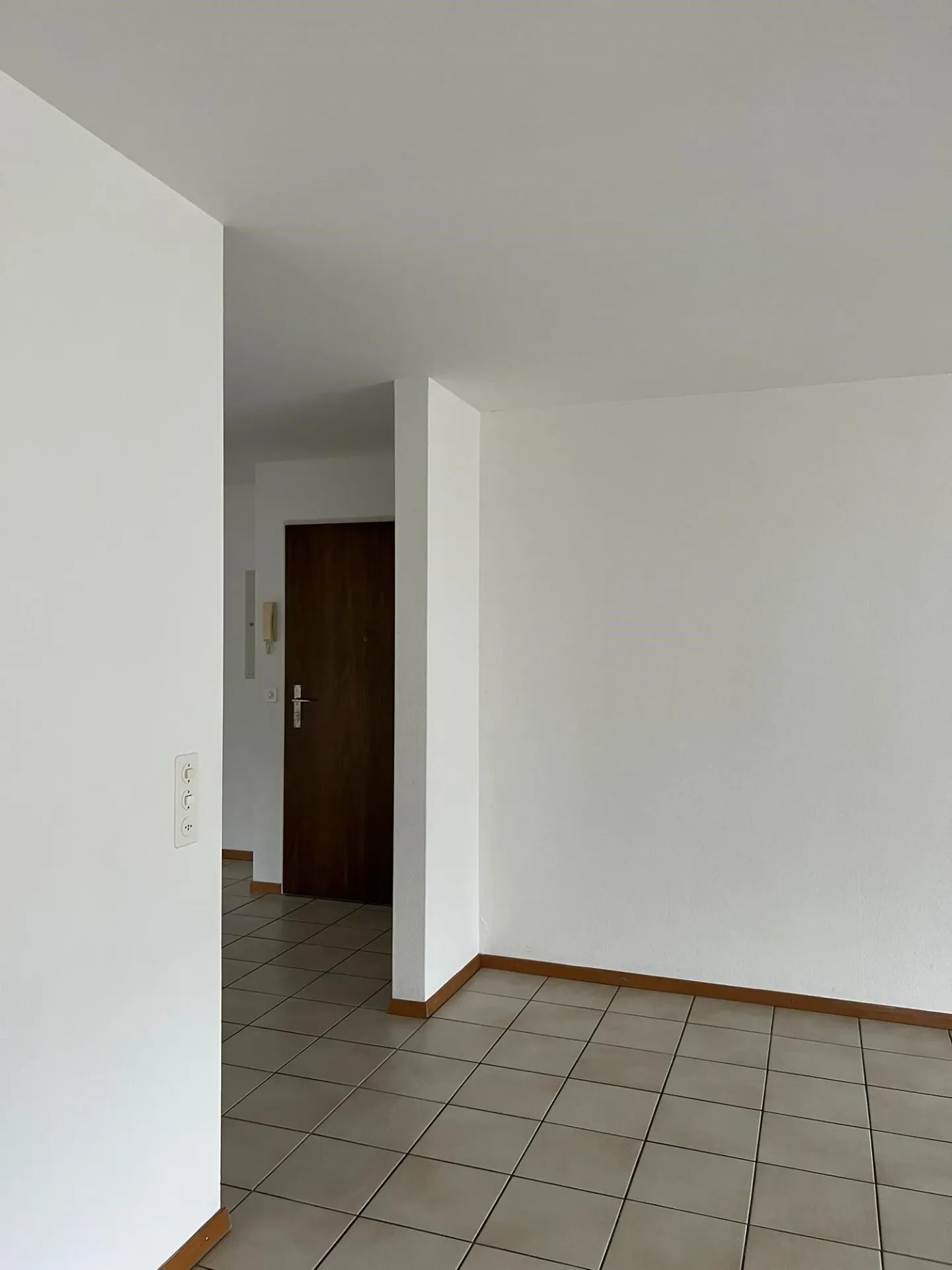 Moderne 3.5 Zimmer Wohnung mit Balkon - Foto 5 von 18