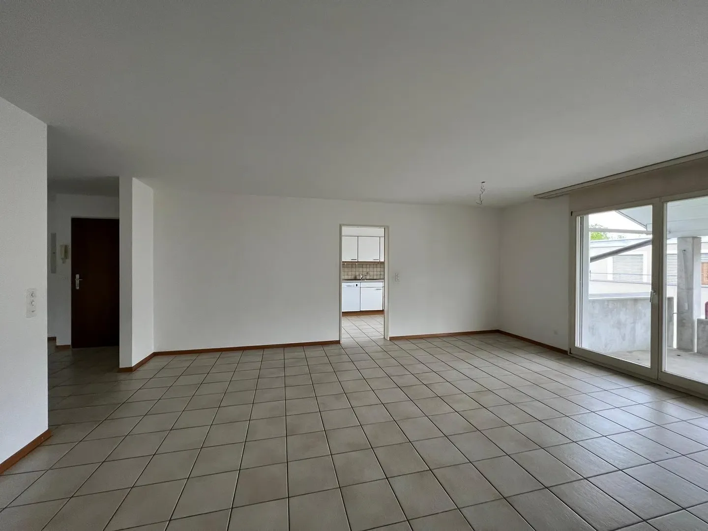 Moderne 3.5 Zimmer Wohnung mit Balkon - Foto 7 von 18