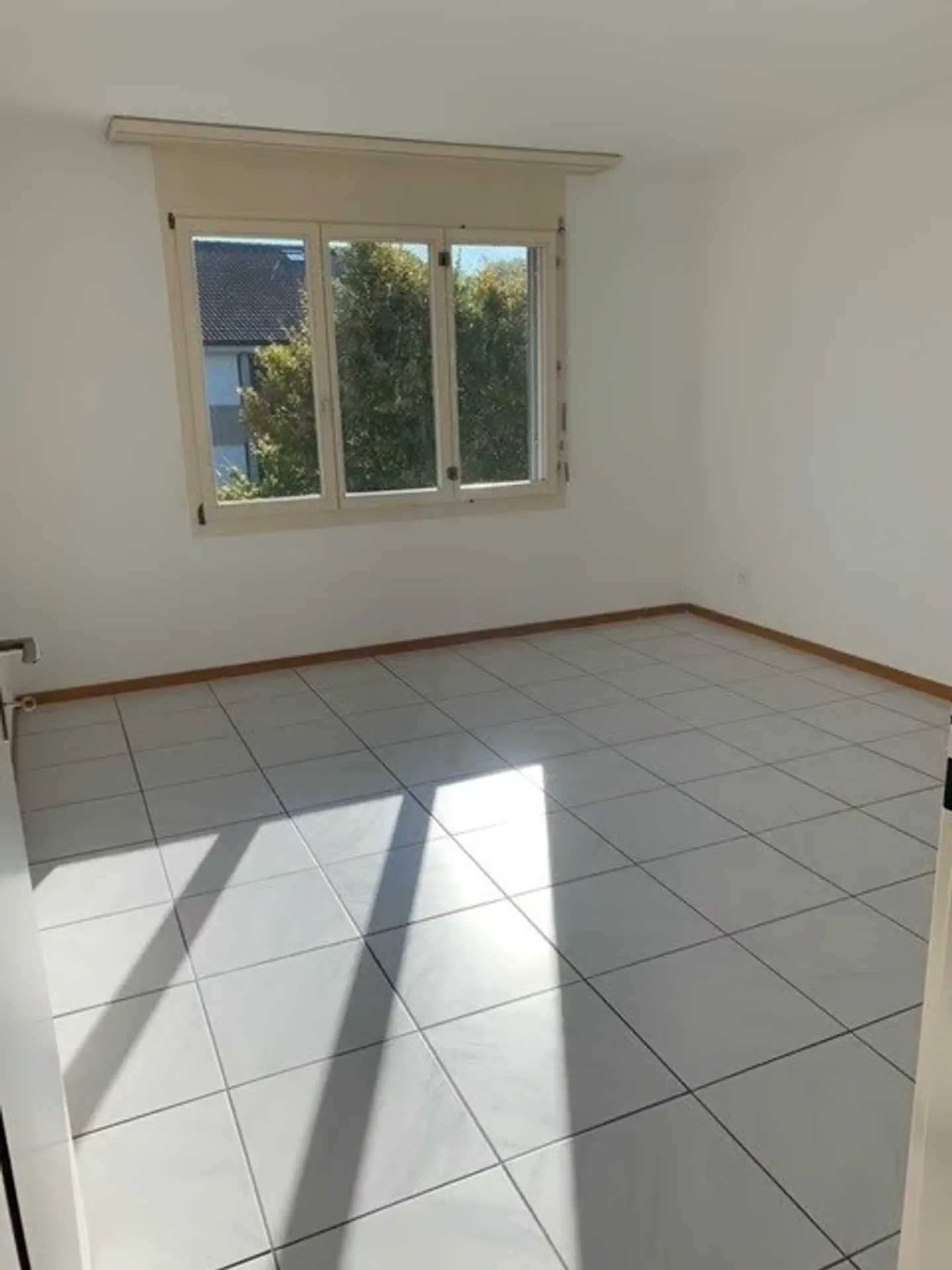 Moderne 3.5 Zimmer Wohnung mit Balkon - Foto 13 von 18