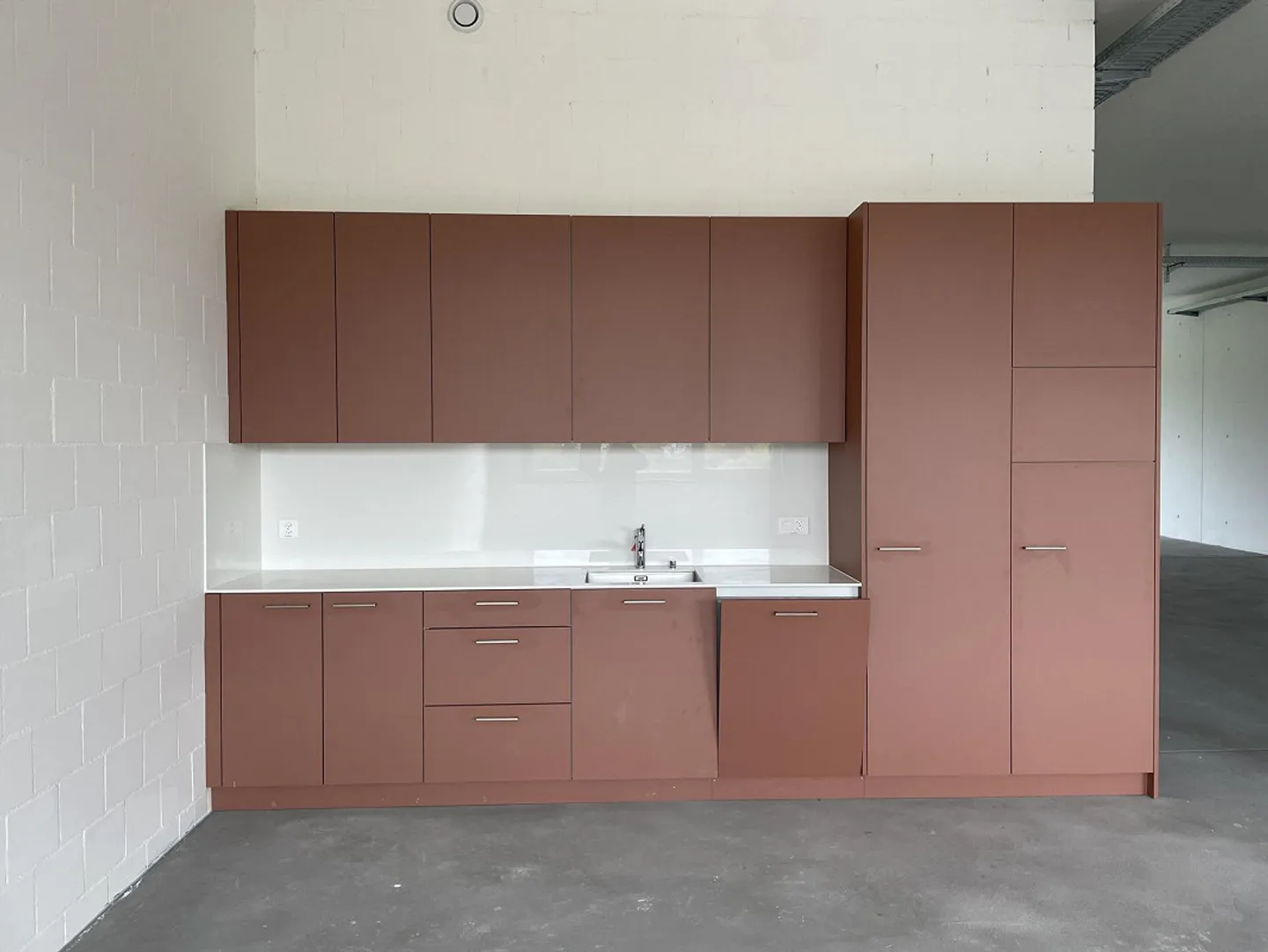grande spazio commerciale: molto spazio per le tue idee imprenditoriali - Foto 3 di 5