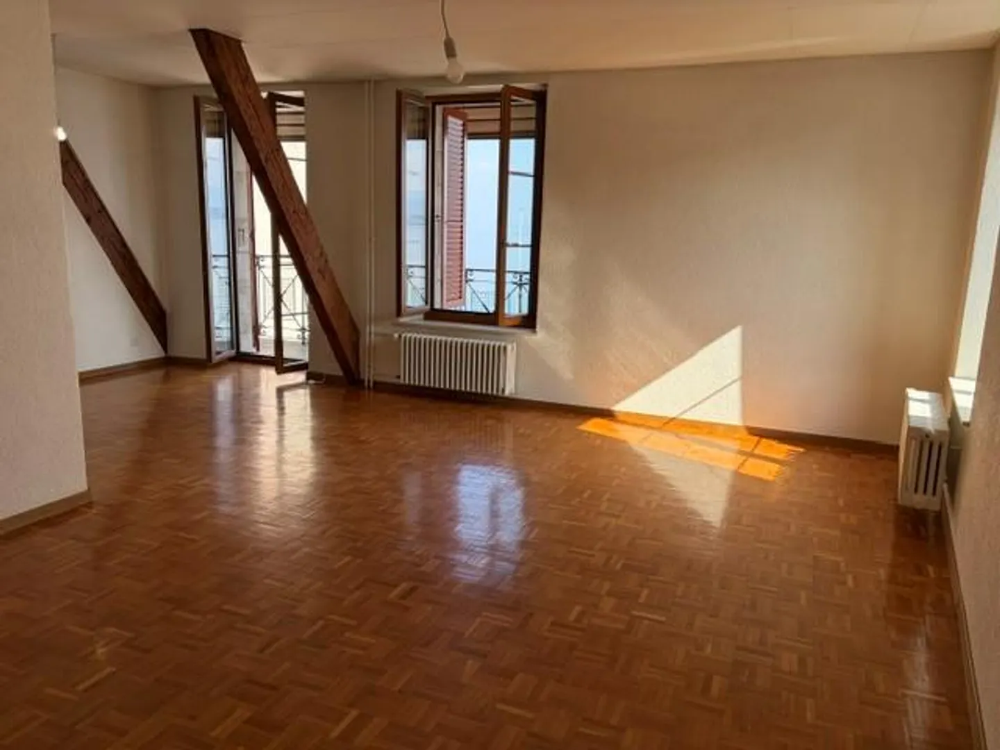 Appartement spacieux avec vue sur le lac - Photo 3 sur 6