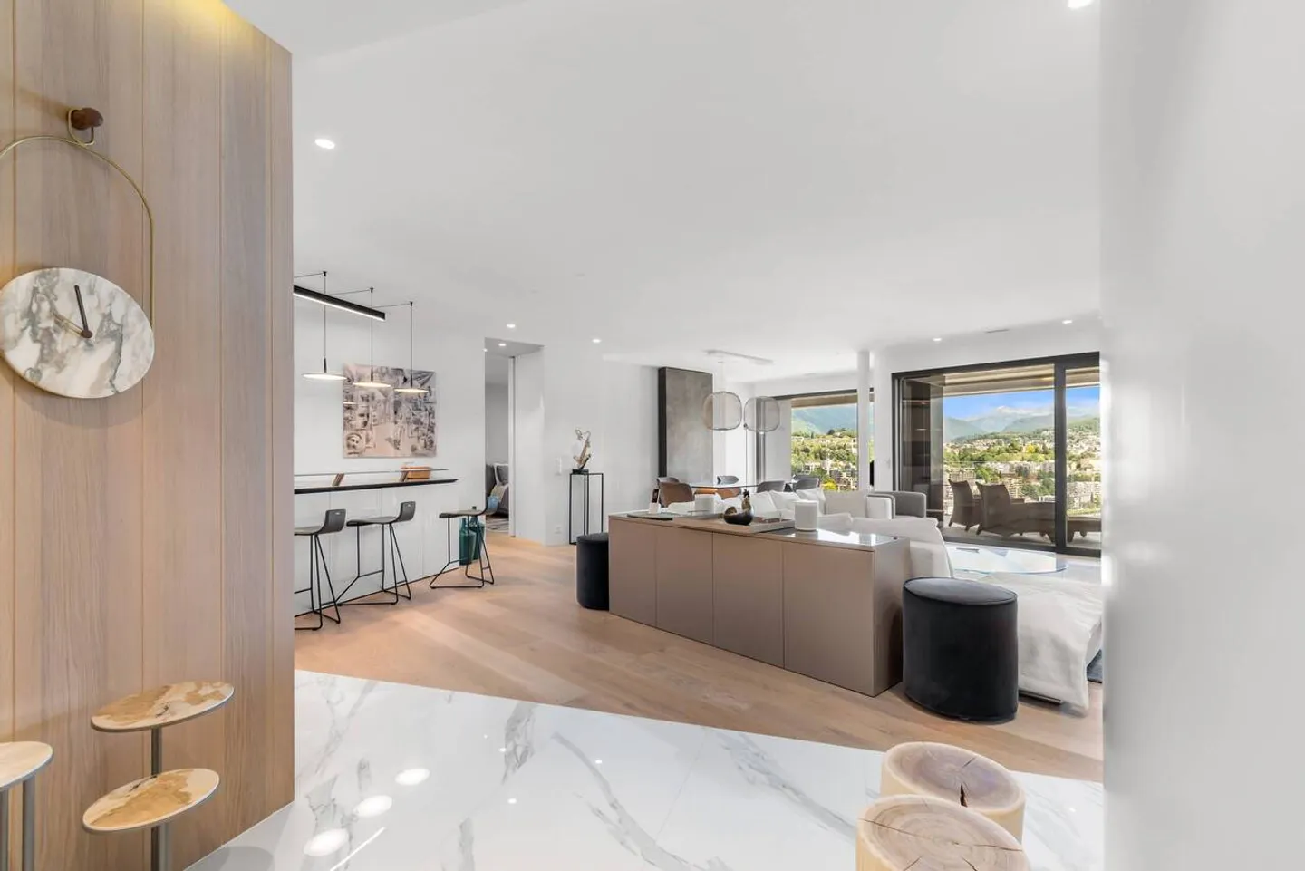 Penthouse con vista lago mozzafiato - Foto 9 di 21