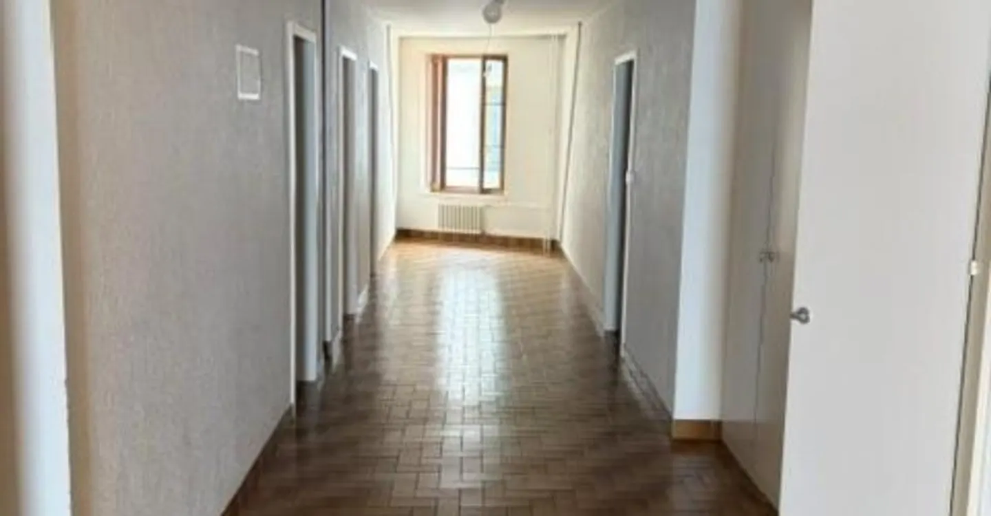 Appartement spacieux avec vue sur le lac - Photo 6 sur 6
