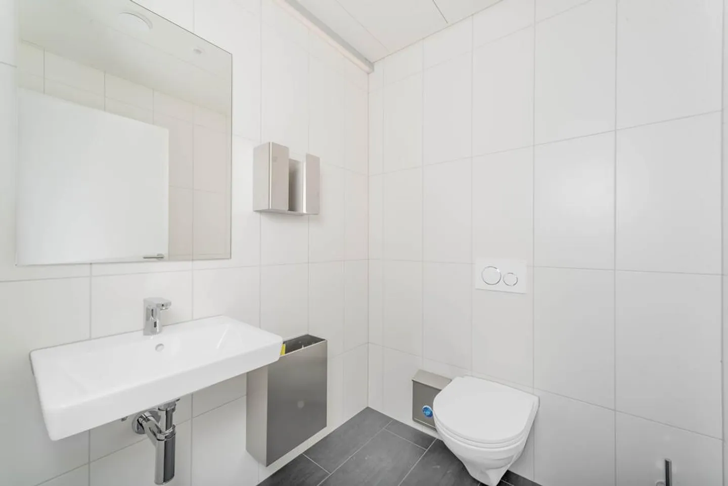 Espace de vente représentatif pour petite entreprise - Photo 4 sur 7
