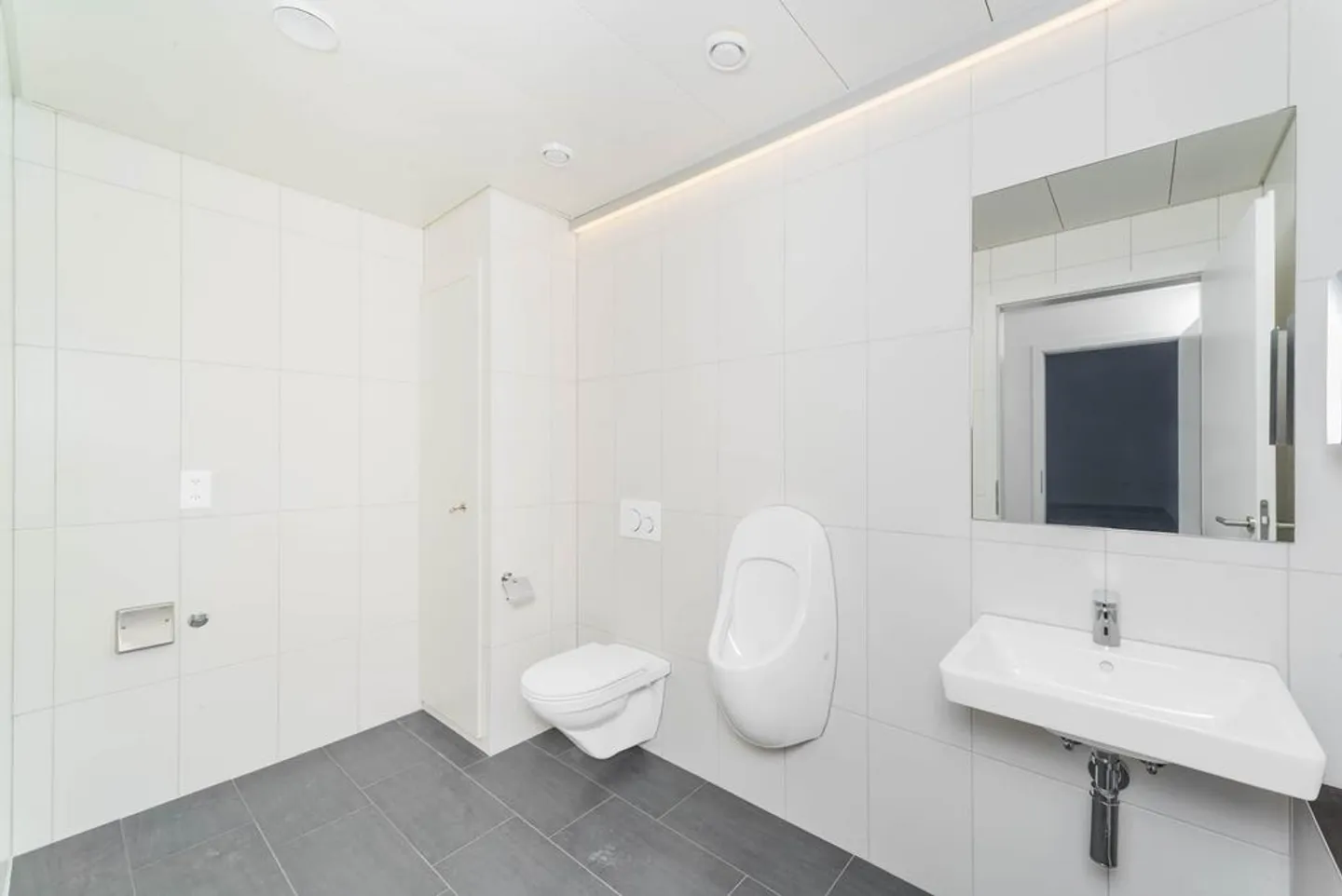Espace de vente représentatif pour petite entreprise - Photo 5 sur 7
