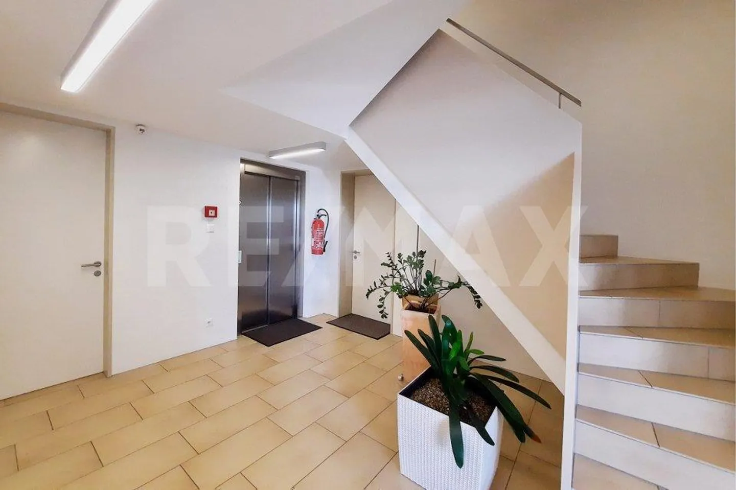 Attika-Wohnung mit traumhafter Rundumsicht - Foto 12 von 13