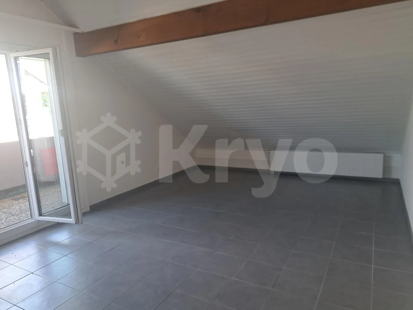 Spacious 2.5-Room Loft - Photo 3 of 4