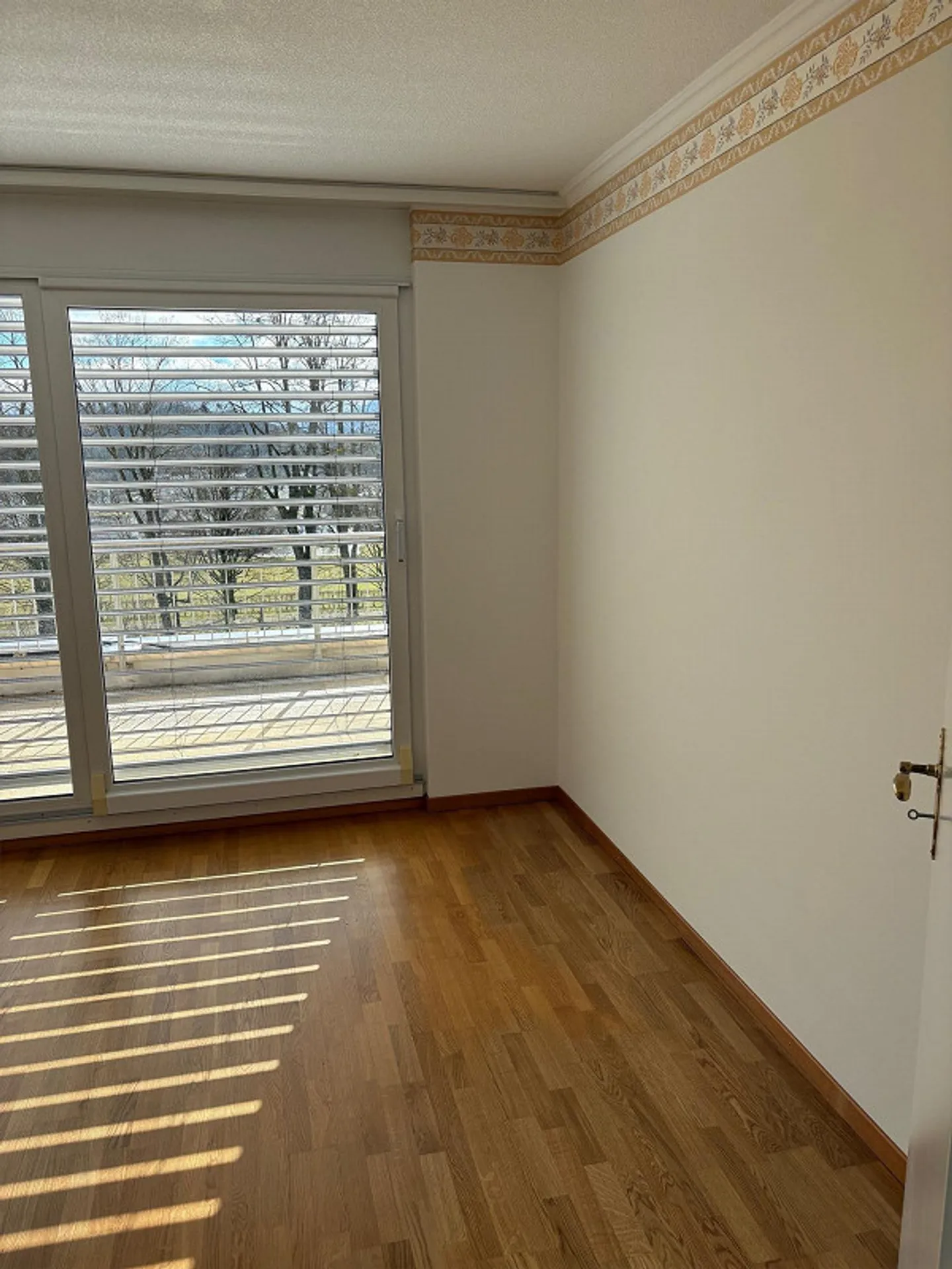 DIRECTAMENTE NELL'APPARTAMENTO CON L'ASCENSORE! - Foto 9 di 13