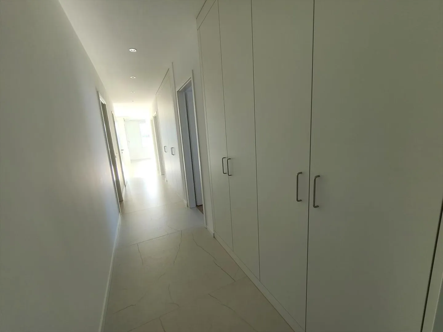 Plugin 4 - Appartement 5.5 pièces au 12ème étage - Photo 6 sur 13