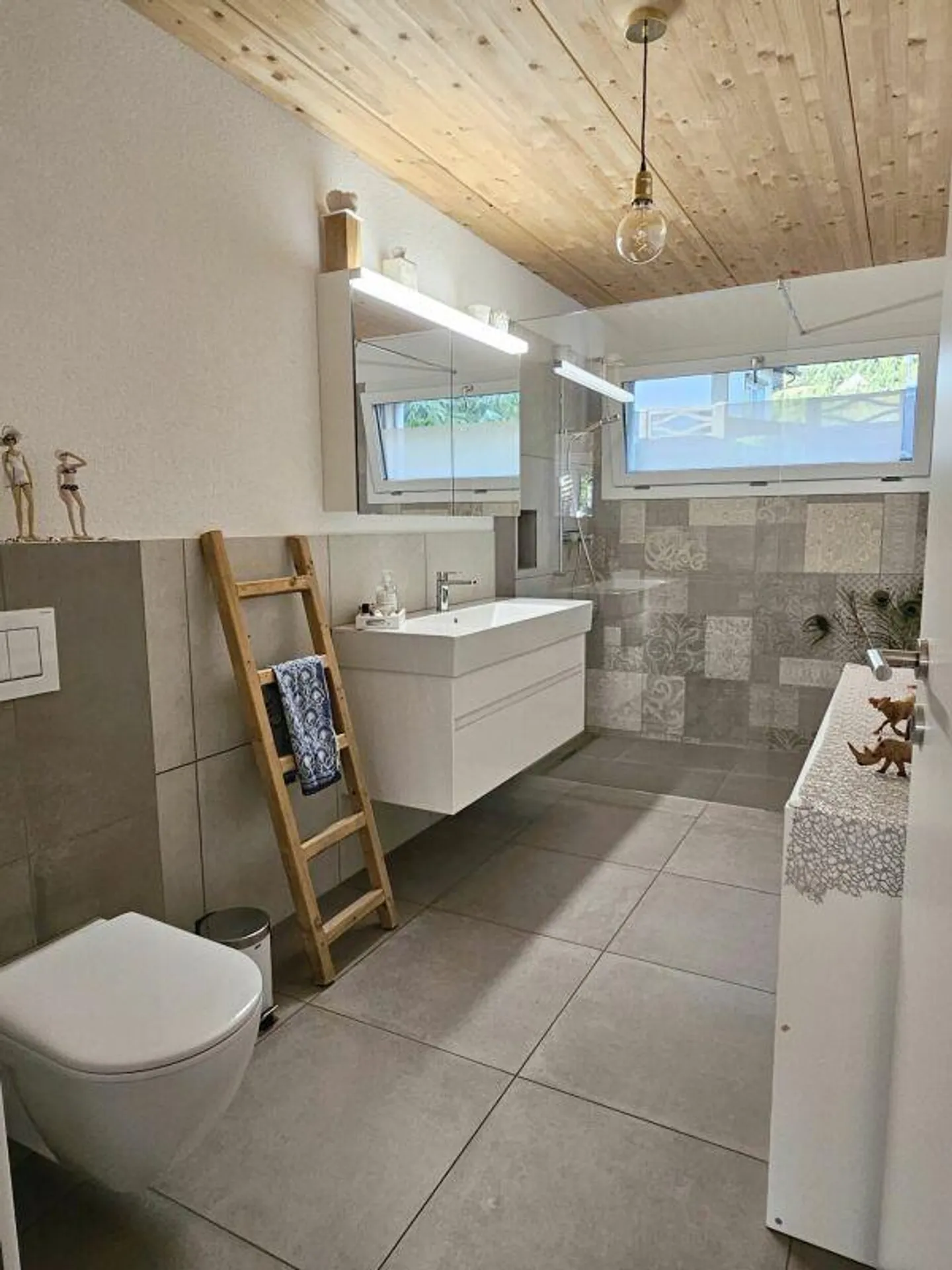 Spacious, nearly new and modern single-family house in Berschis... - Photo 10 of 16