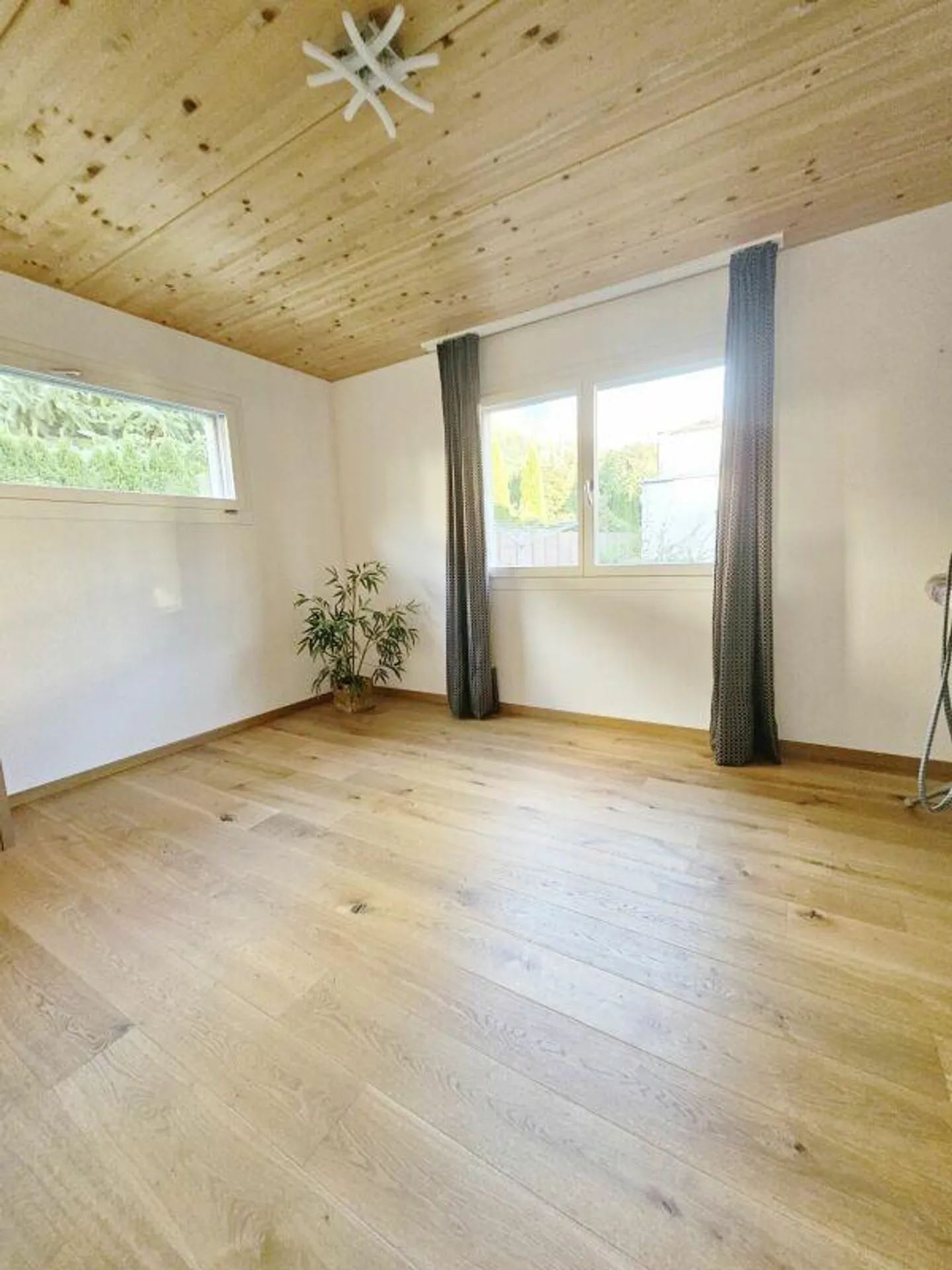 Spacious, nearly new and modern single-family house in Berschis... - Photo 11 of 16